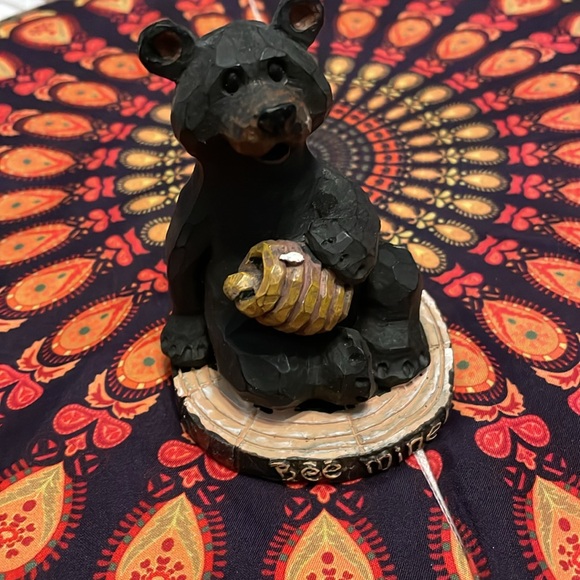 BLACK BEARS WITH BEE HIVES - Picture 3 of 11